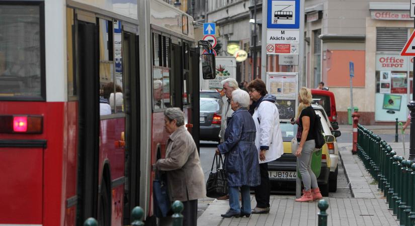Vasárnap minden megváltozik: így borul a menetrend