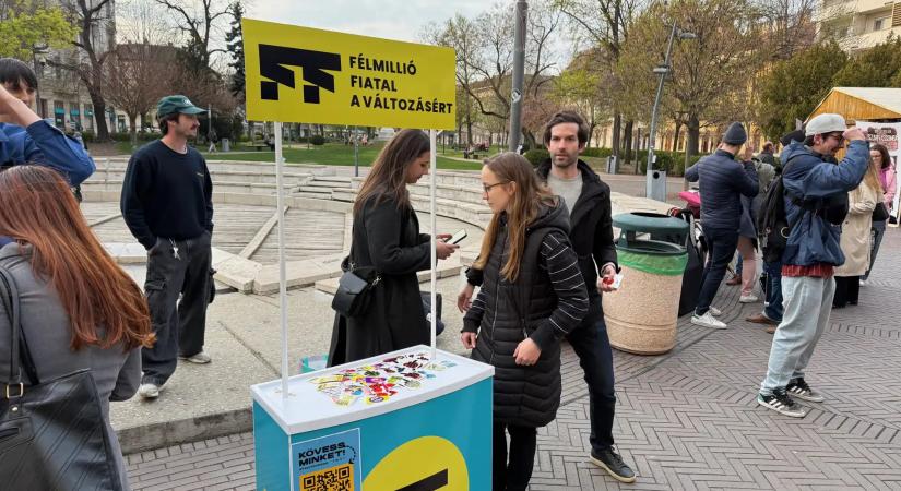 Szegeden kezdte meg országjárását a FélmillióFiatal csapata