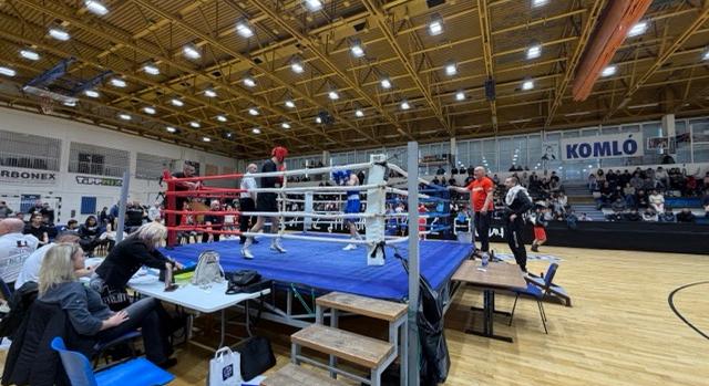 Szombaton rendezték a II. Szendrei Ferenc Ökölvívó Emlékversenyt Komlón – Videó