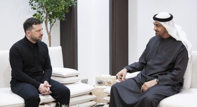 Zelenszkij új biztonsági együttműködést jelentett be az Egyesült Arab Emírségek vezetőjével folytatott találkozója után