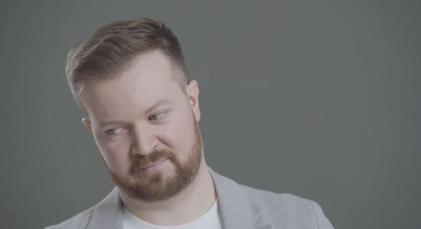 Jól keres az áruló exszázados