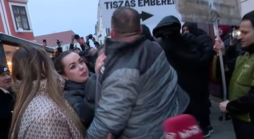 A tiszás szavazók erőszakosan válaszoltak a Hír TV munkatársainak Győrben - videó