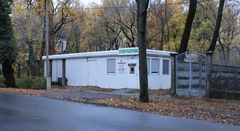 Konténerekből épül új menedék Makón, a régi épület már menthetetlen