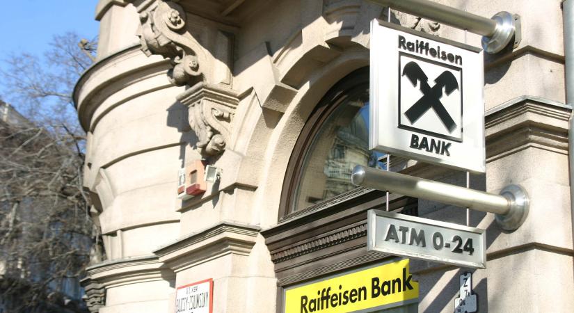 Óriási felvásárlás: több száz milliárdért terjeszkedik a Raiffeisen a szomszédban