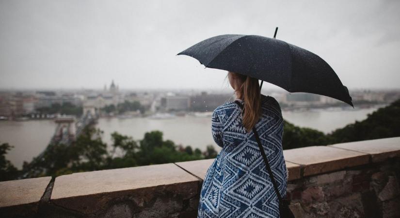 Szükség lesz az esernyőre vasárnap is? Mutatjuk, milyen időre számíthatunk