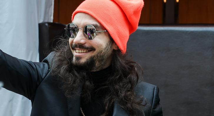 Majdnem ráment a szíve, lassítani kényszerült a Tha Shudras frontembere