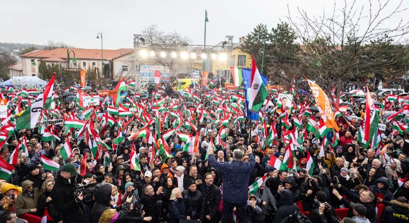 Orbán Viktor: Egy ukránbarát kormány tönkretenné Magyarországot, a gyerekeink és unokáink jövőjét is. Ezt nem hagyjuk!