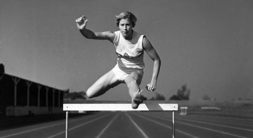 Gyász: elhunyt az atléta, aki Tokióban mindhárom éremből nyert