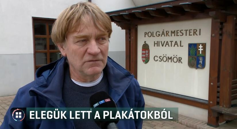 Elegük lett az összefirkált plakátokból - helyiek leszedték a választási hirdetéseket Csömörön