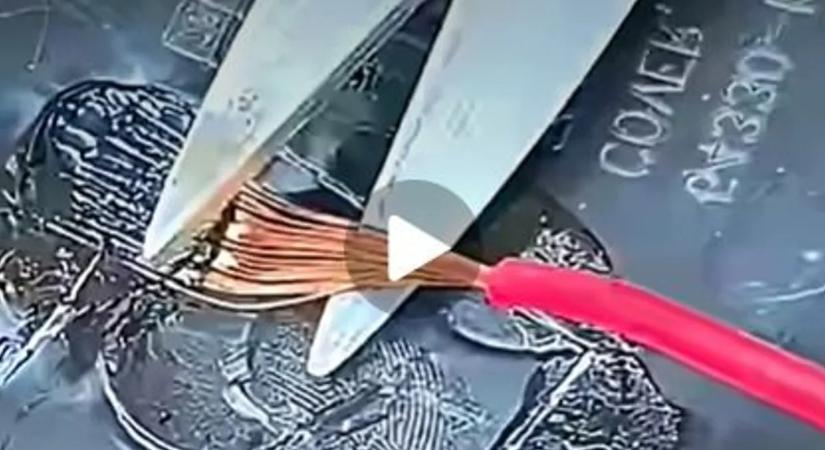 Ön tudja, hogyan javíthatók a törött műanyag elemek? Mutatjuk!