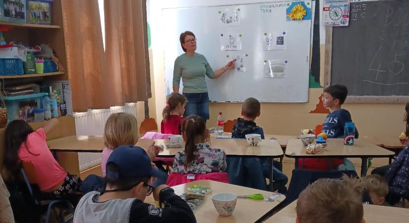 Balázs Gizella szilágyerkedi tanító: Ha jó a helyi közösség, jó az iskola is