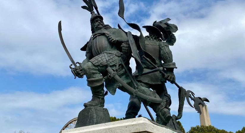 Győr hősei előtt tiszteleg a TISZA jelöltje