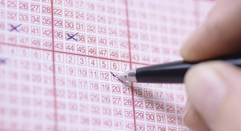 Kihúzták az ötöslottó nyerőszámait: 6,05 milliárd forintot lehetett nyerni