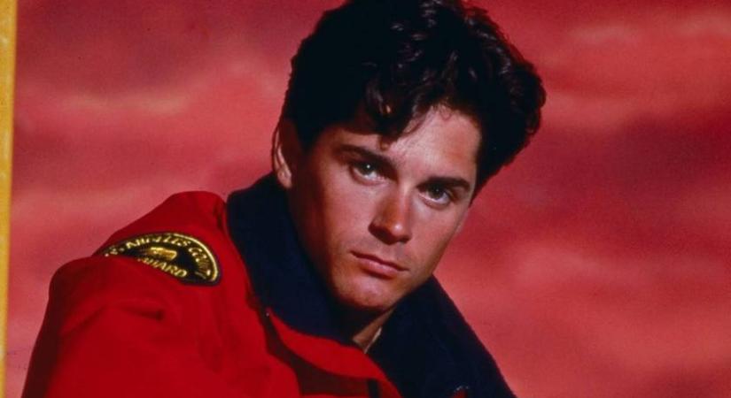 Emlékszel a Baywatch szívtiprójára, Eddie-re? A 65 éves színészre rá sem ismerni