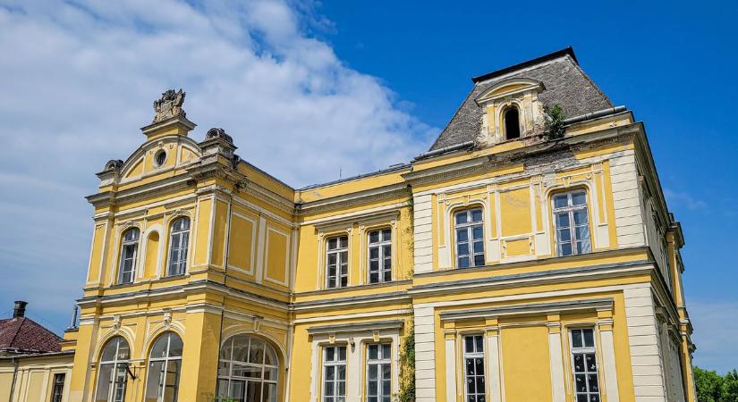 Az új tulajdonosokkal új élet költözik az öreglaki Jankovich-kastély falai közé