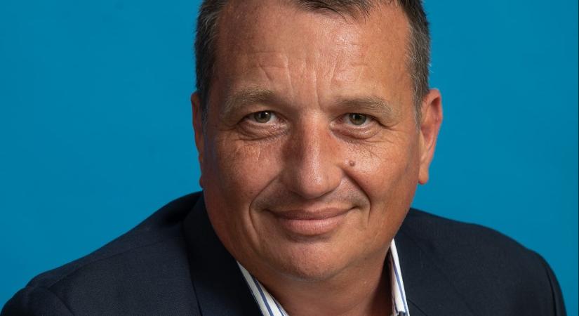 Komáromszky Attila, a DK győri képviselőjelöltje – bemutatkozás, program, önkormányzati jelöltség