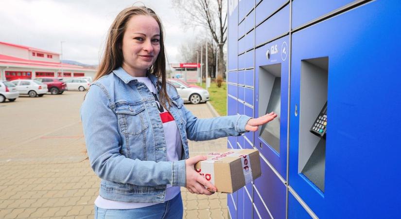 Betelt a pohár a Távol-Keletről beömlő csomagok miatt: történelmi vámreformot jelentettek be