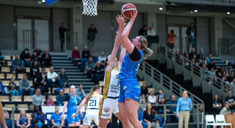 Végletekig kiélezett csatát hozott a Tarr KSC Szekszárd és a TFSE fővárosi összecsapása (galéria)