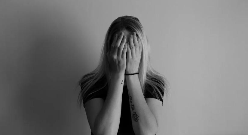 Egyre többen küzdenek szorongással – riasztó ok lehet a háttérben