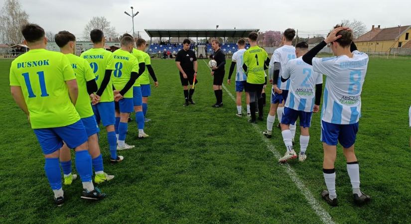 Az első félidőben eldöntötte a Dusnok elleni rangadót a Kerekegyháza – fotók