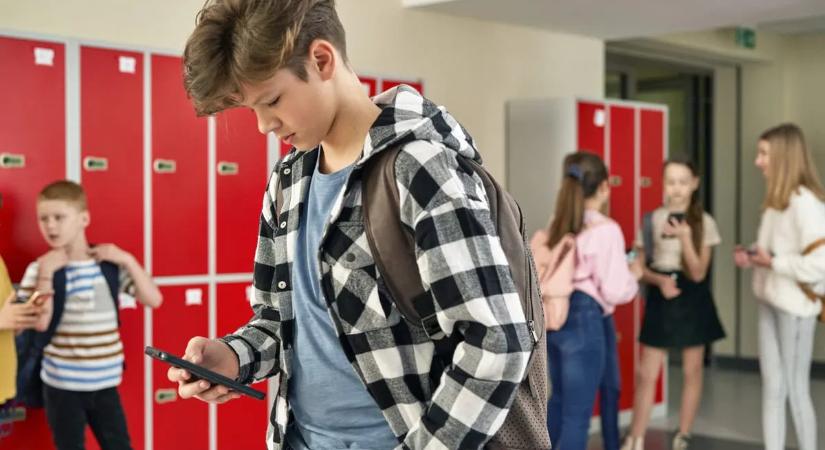 Sorra tiltják be a közösségi médiát a gyerekeknek – most Ausztria lépett hatalmasat