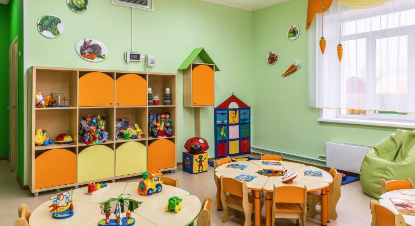 Sokkoló üzenetet hagyott az óvónőnek az anyuka – úgy rejtette el, hogy biztosan rátaláljon