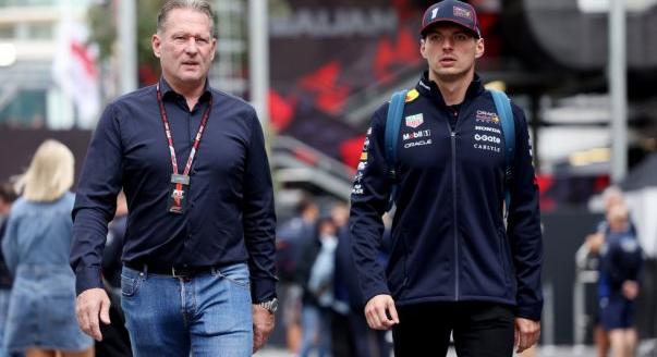 „Az F1 káoszt csinál, ennek semmi köze a versenyzéshez” – Jos Verstappen