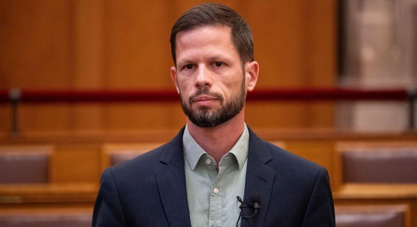 Budapest II. kerületében olyan ízlésesen árad a Tisza, hogy az ember szinte megkedveli Tordai Bencét