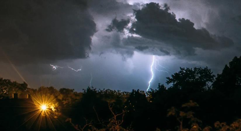 Érdemes elővenni az esernyőket! Erre lehet számítani ma