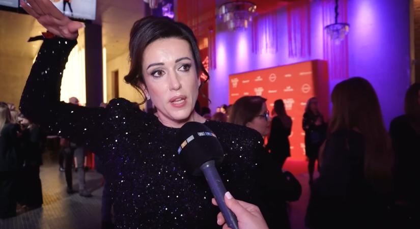 Vanya Timit először zavarta, hogy magasabb a párjánál