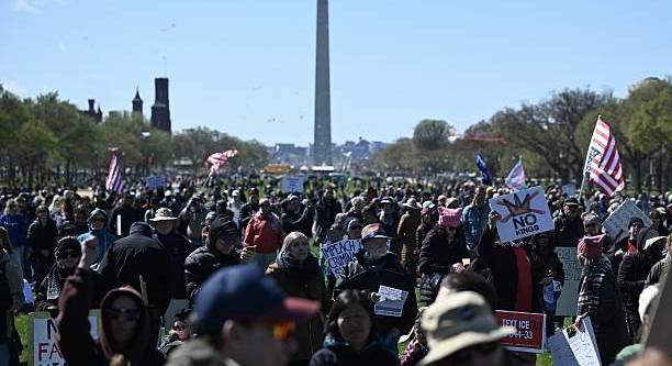 Milliók követelték Trump leváltását