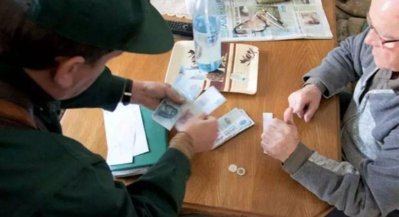 Megint hozzányúlt a kormány a nyugdíjakhoz