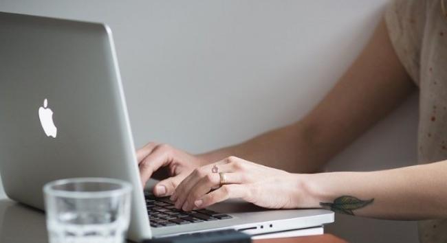 Állandóan ugyanazokat a jelszavakat használjuk és ez komoly probléma lehet