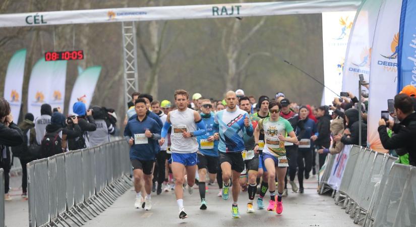 Több mint kétezren álltak rajthoz: elstartolt a Debrecen Maraton! – fotókkal, videóval