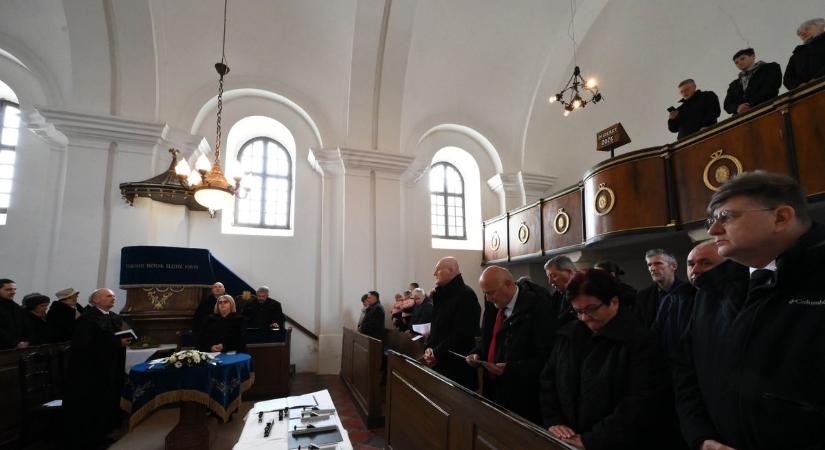 Istentiszteleten adtak hálát megújult templomukért a somogyjádiak