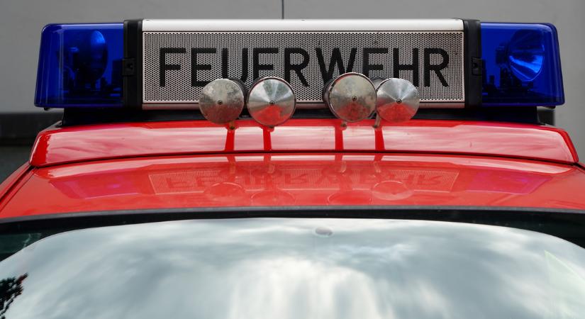 Hatalmas lángok emésztettek el egy diszkót Németországban