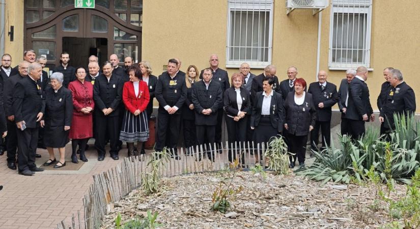 Szomszédoltak a vitézek – fotók