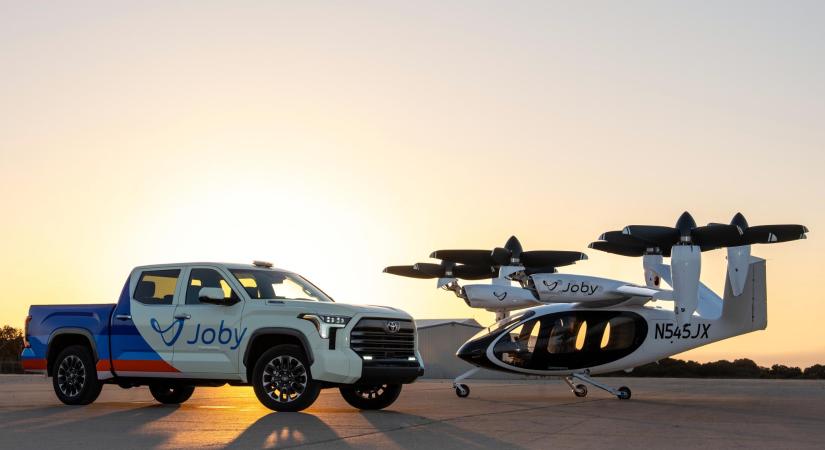 Autó a felhők között: a Joby Aviation elektromos légitaxija repülésre kész