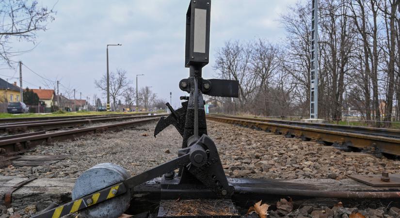 Áramellátási zavar miatt leállt a teljes Balaton déli vonal