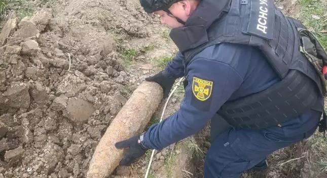 Az Ungvári járásban hatástalanítottak egy második világháborús tüzérségi lövedéket