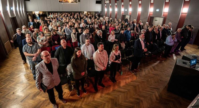 Közösséget építenek, életeket segítenek - tizenöt éves a Nyitott Ajtó Baptista Központ