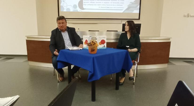 45 év titka: így változtatná meg a tanítást Vass Vilmos