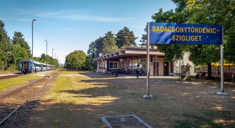 Az ország leghosszabb nevű vasútállomása egykor Zalához tartozott