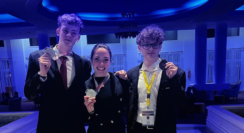 Ismét brillírozott a debreceni diák: nemzetközi mezőnyben bizonyított