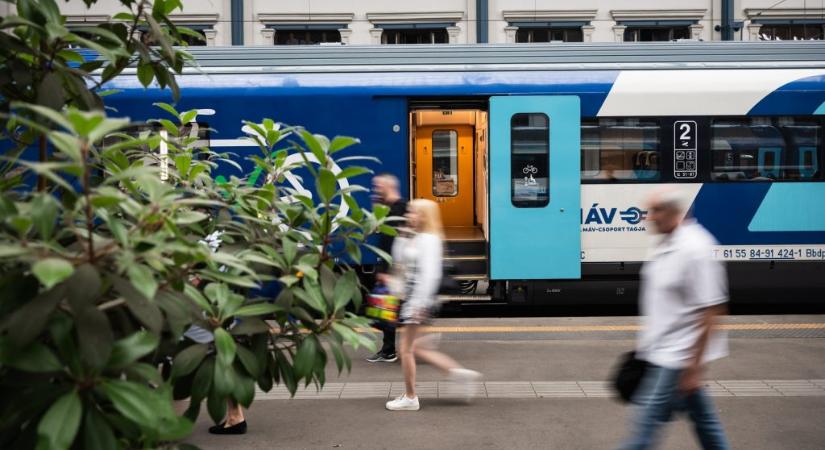 Újraindult a közlekedés a dél-balatoni vonalon