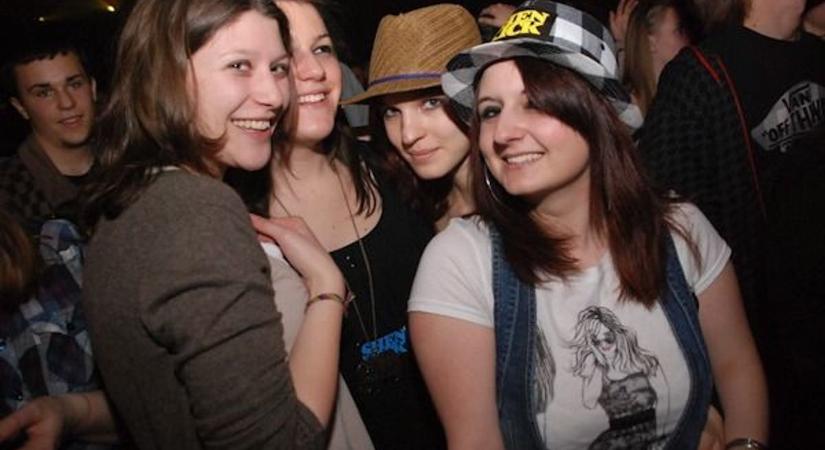 Úgysem élhetünk örökké, egy percig lennék oltalom – eszed veszted ezektől a buliképektől! (GALÉRIA!)