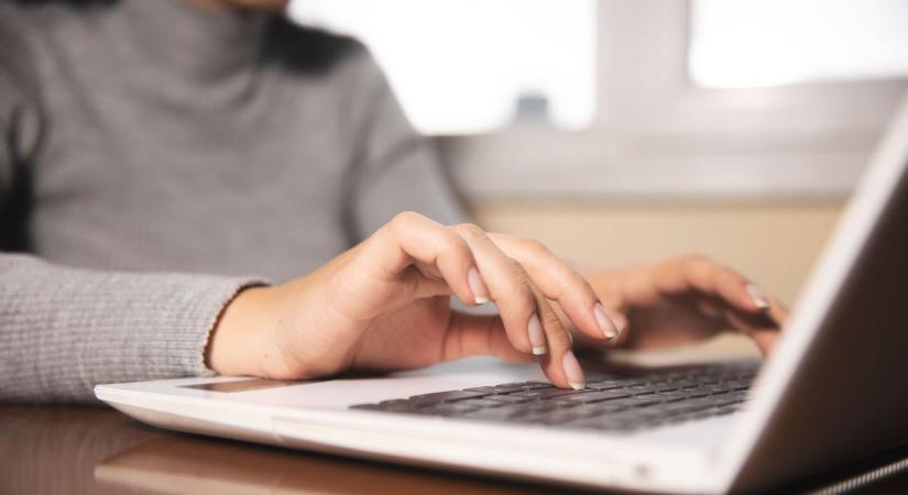 Így csapnak be a neten: előadás segít eligazodni a manipulatív tartalmak között