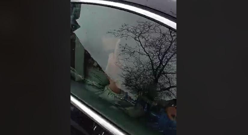 „Étel van a dobozban, menj az anyád picsájába, tűnj innen” (videó)