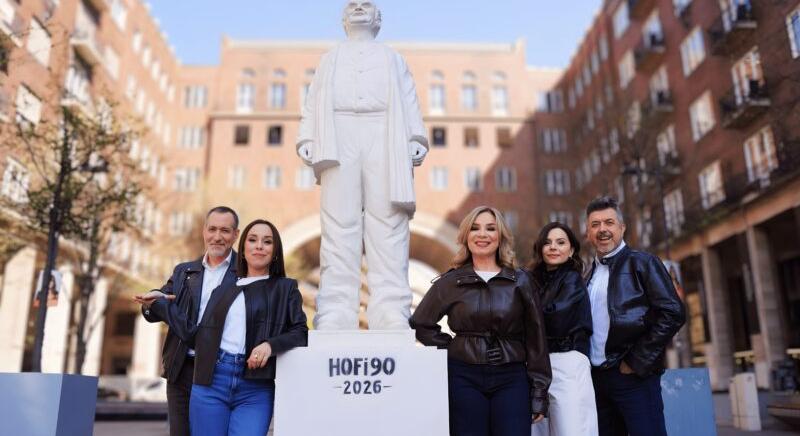 Szobrot emelt a Cotton Club Singers Hofi Gézának