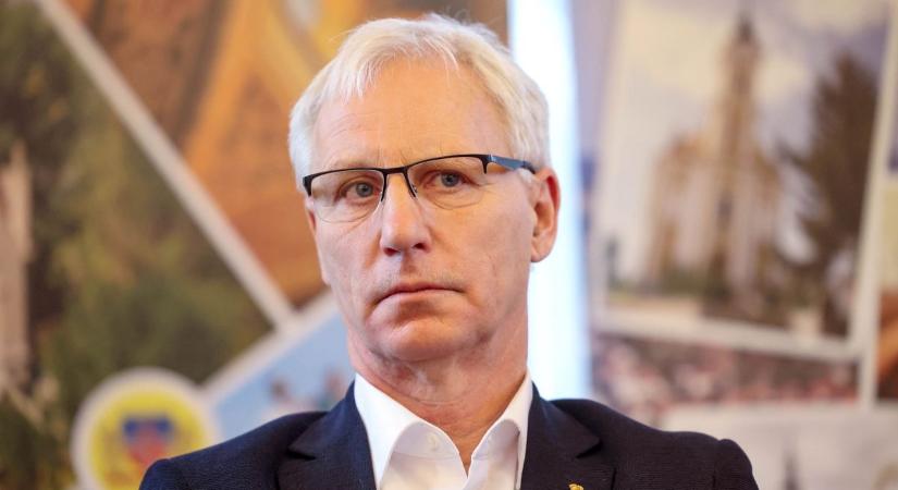 Soltész Miklós: a szentháromság egysége segít a különböző népességek összefogásában